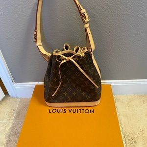 New Louis Vuitton Petit Noe Handbag